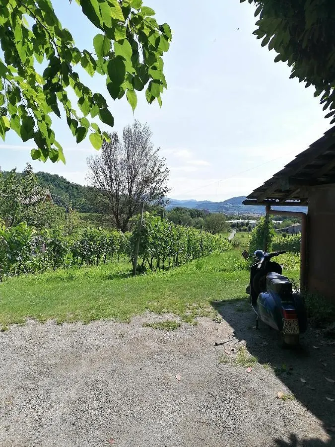 Apartment Casa Sveva - Appartamento Vista Castello Costa di Mezzate